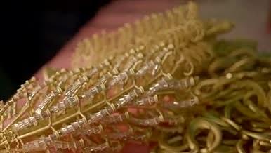 珠宝首饰工厂铜银倒模模具视频的预览图